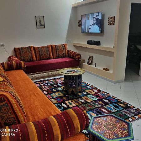 Appartement Julia Au Centre Ville Agadir Dans Residence Borj Dalat Εξωτερικό φωτογραφία